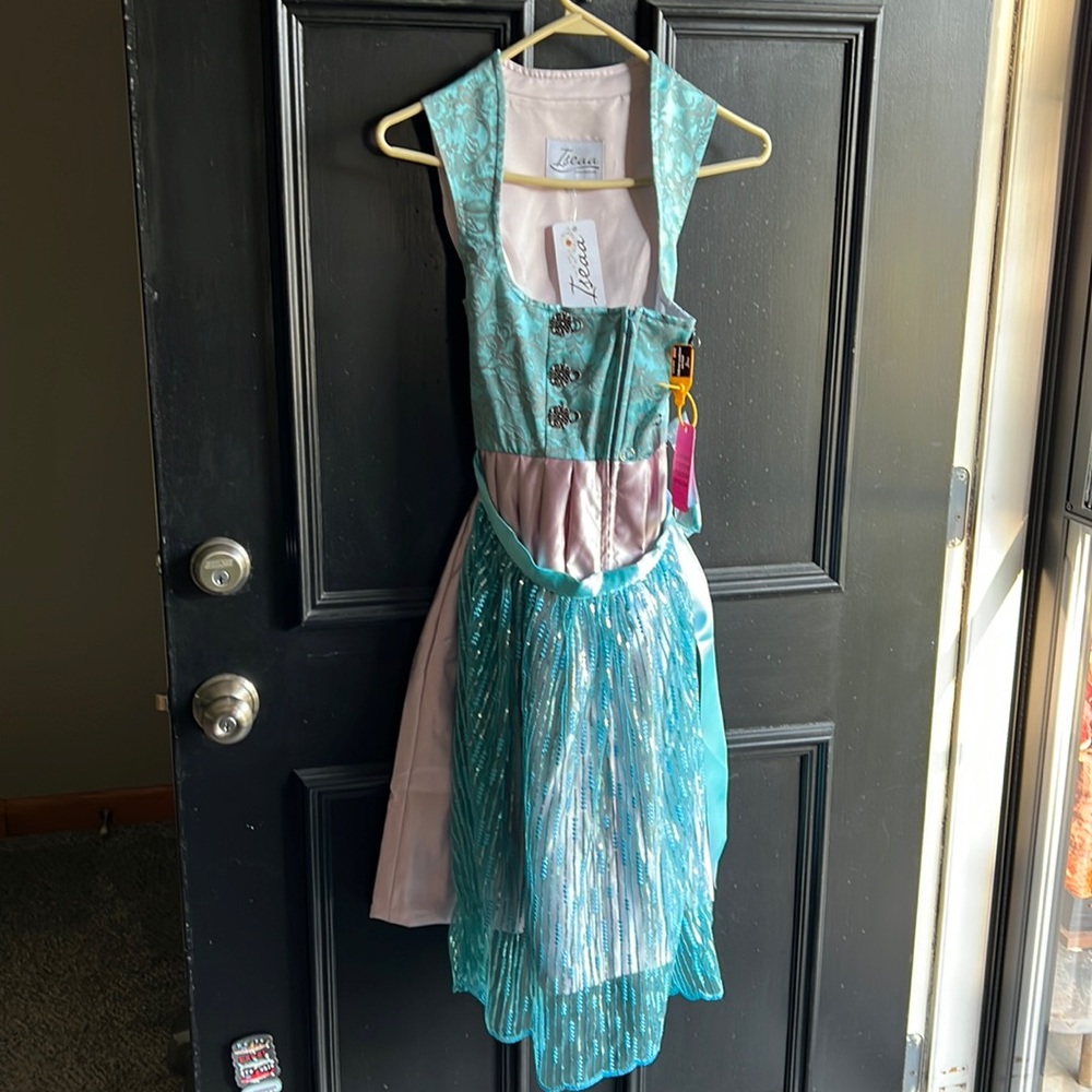OCTOBERFEST Aunthentic ISEAA S34 NWT